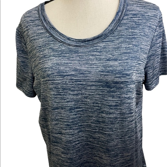 Athleta Womens athletic split side mesh back short sleeve top size medium - Picture 2 of 13